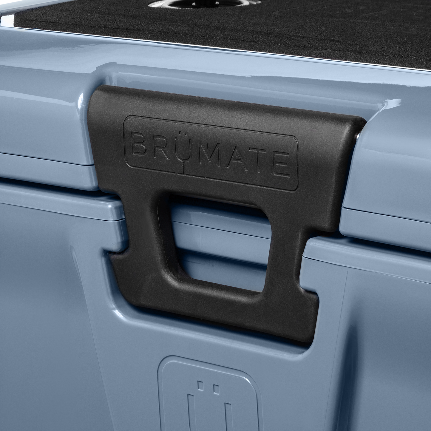 brutank-20qt-y7 BruTank-20-Denim-Latch.png